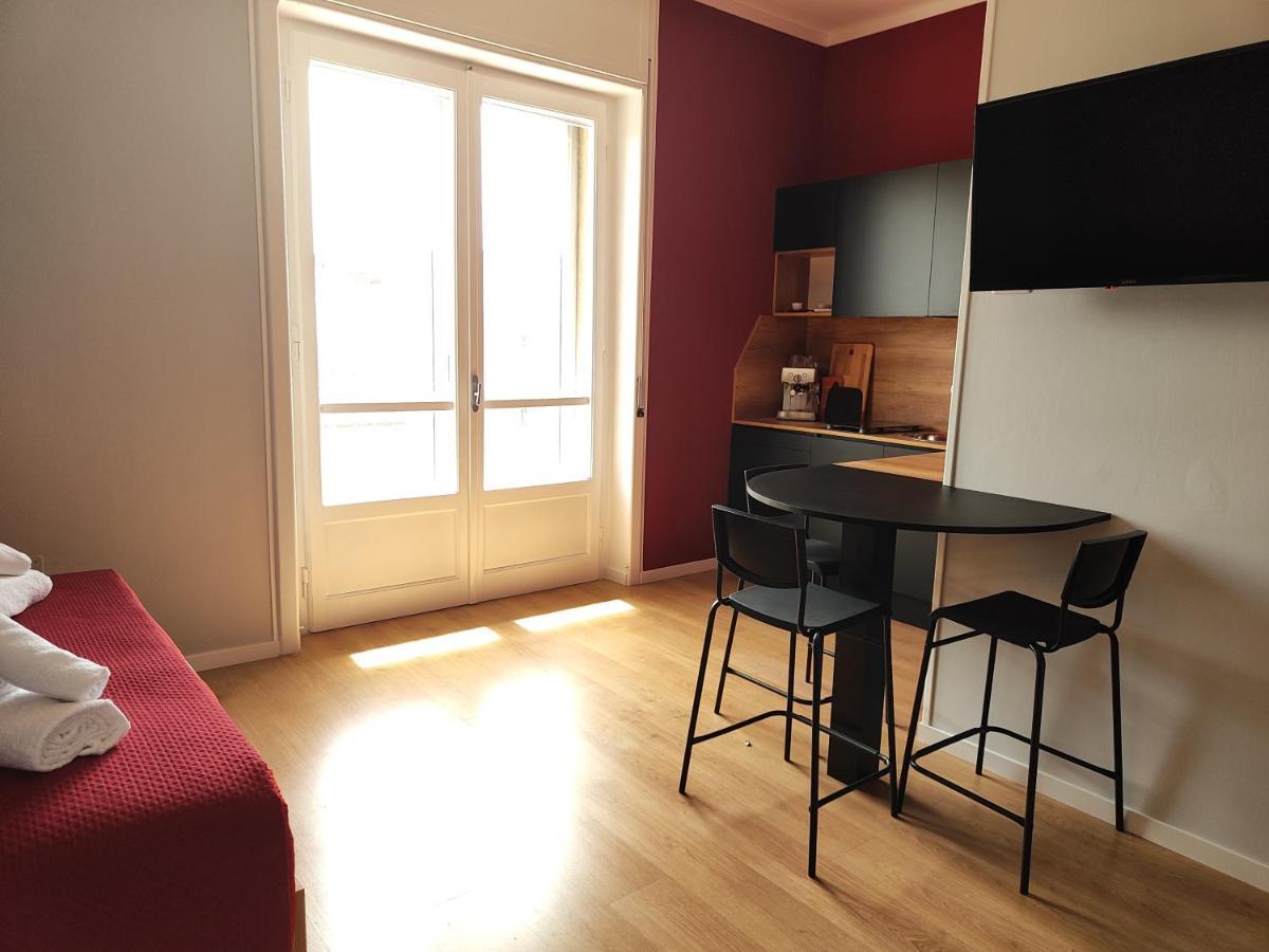 B&B Libra Rooms & Suite Salerno Bagian luar foto